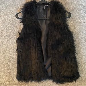H&M faux fur black vest size 2